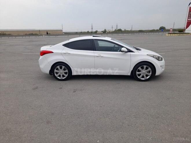 Hyundai Elantra 2013, 237,680 km - 1.6 l - Qazax