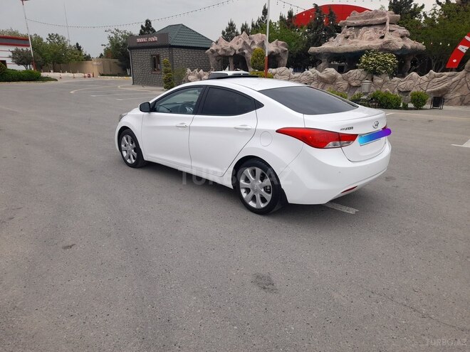 Hyundai Elantra 2013, 237,680 km - 1.6 l - Qazax