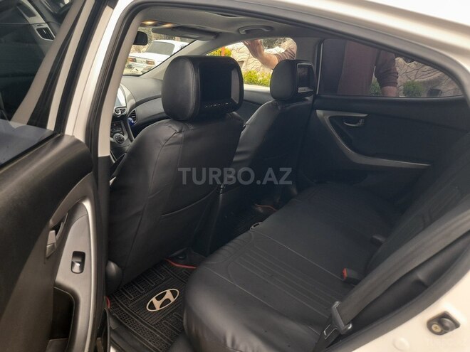 Hyundai Elantra 2013, 237,680 km - 1.6 l - Qazax