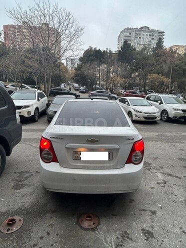 Chevrolet Aveo-6