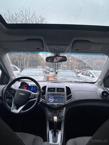 Chevrolet Aveo-7