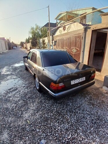 Mercedes E 220 1993, 350,000 km - 2.2 л - Bakı