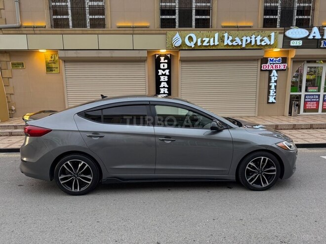 Hyundai Elantra 2017, 820,000 km - 2.0 l - Şəmkir