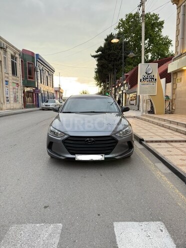 Hyundai Elantra 2017, 820,000 km - 2.0 l - Şəmkir