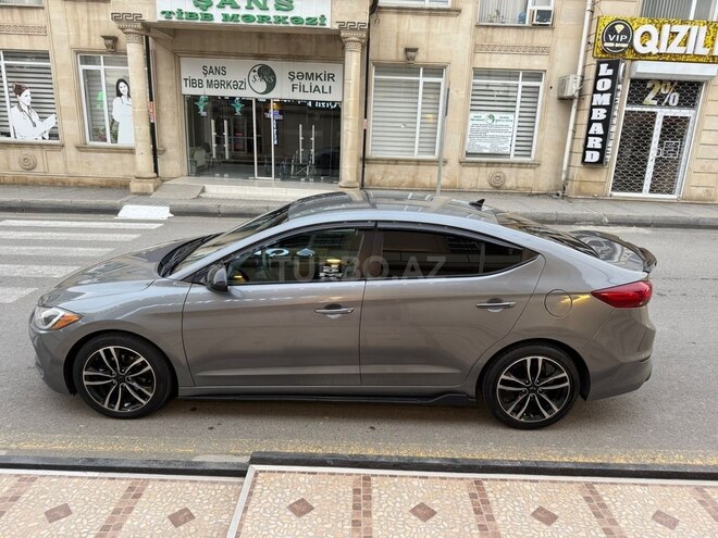 Hyundai Elantra 2017, 820,000 km - 2.0 l - Şəmkir