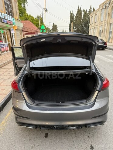 Hyundai Elantra 2017, 820,000 km - 2.0 l - Şəmkir