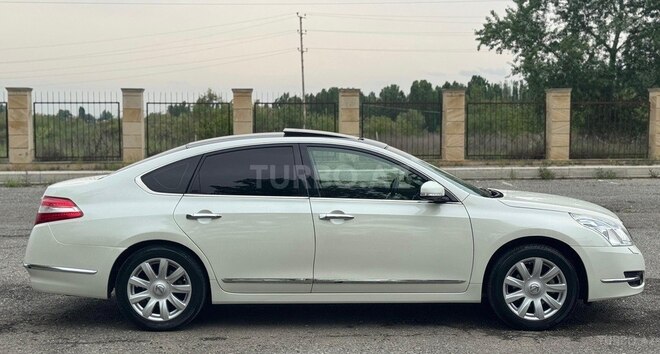 Nissan Teana 2011, 175,342 km - 2.5 l - Yevlax
