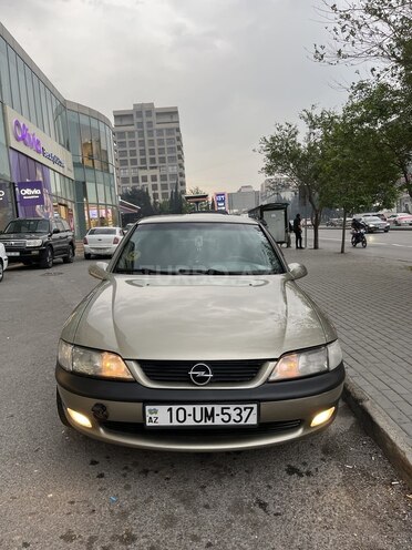 Opel Vectra 1996, 200,000 km - 2.0 l - Bakı