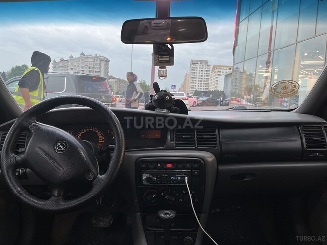 Opel Vectra 1996, 200,000 km - 2.0 l - Bakı