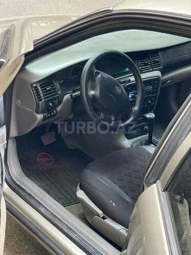 Opel Vectra 1996, 200,000 km - 2.0 l - Bakı