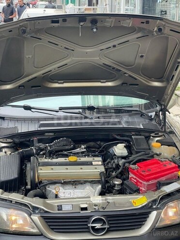 Opel Vectra 1996, 200,000 km - 2.0 l - Bakı