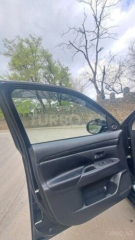 Mitsubishi Outlander 2015, 198,000 km - 2.4 л - Gəncə