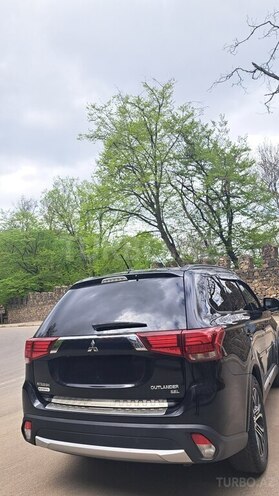 Mitsubishi Outlander 2015, 198,000 km - 2.4 л - Gəncə
