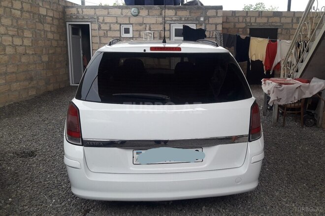 Opel Astra 2005, 10,000 km - 1.4 l - Gəncə