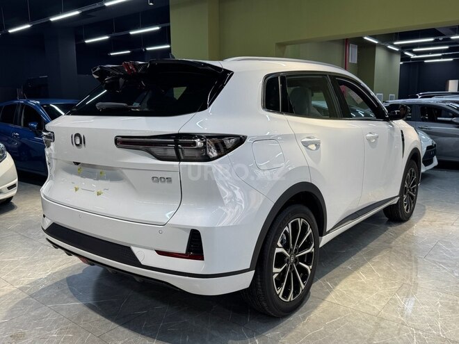 Changan Qiyuan Q05-6