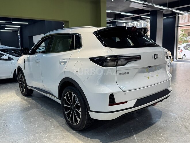 Changan Qiyuan Q05-8
