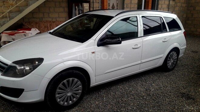 Opel Astra 2005, 10,000 km - 1.4 l - Gəncə