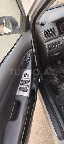Toyota Corolla 2006, 352,000 km - 1.4 l - Bakı