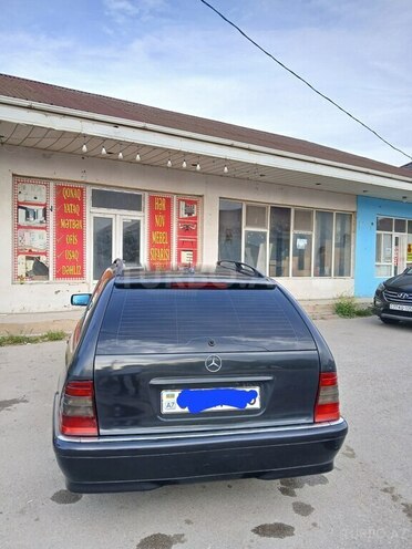 Mercedes C 220 d 2000, 258,450 km - 2.2 l - Bakı