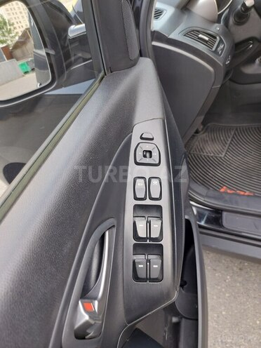 Hyundai ix35 2014, 95,000 km - 2.0 l - Bakı