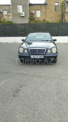 Mercedes E 240 2000, 370,358 km - 2.4 l - Bakı