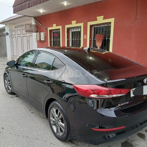 Hyundai Elantra 2018, 245 km - 2.0 л - Bakı