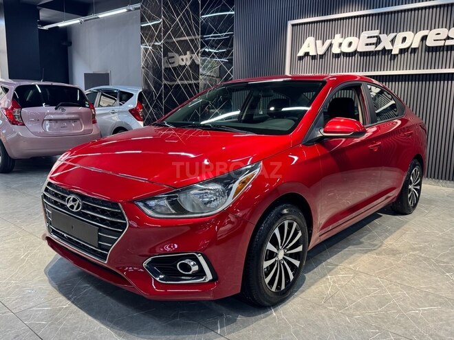 Hyundai Accent-4