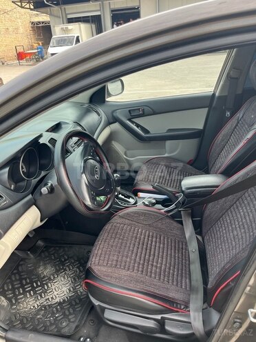 Kia Forte 2009, 281,635 km - 2.0 l - Bakı