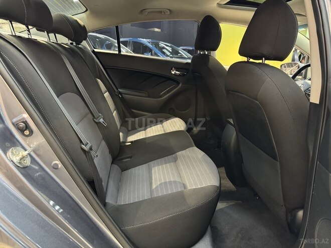 Kia Cerato-11