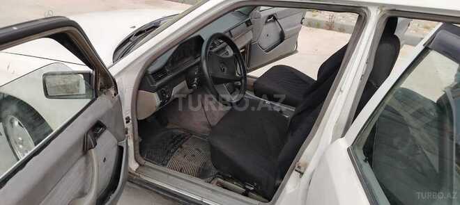Mercedes E 230 1990, 234,765 km - 2.3 l - Bakı