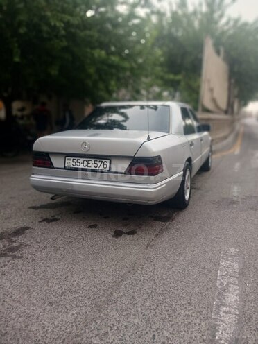 Mercedes E 200 1989, 333,333 km - 2.0 l - Bakı