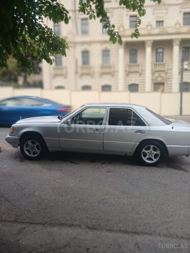 Mercedes E 200 1989, 333,333 km - 2.0 l - Bakı