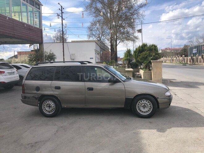 Opel Astra 1995, 100,000 km - 1.6 л - Göyçay