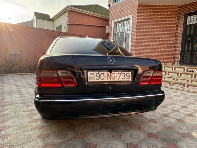 Mercedes E 270 2000, 409,000 km - 2.7 l - Bakı