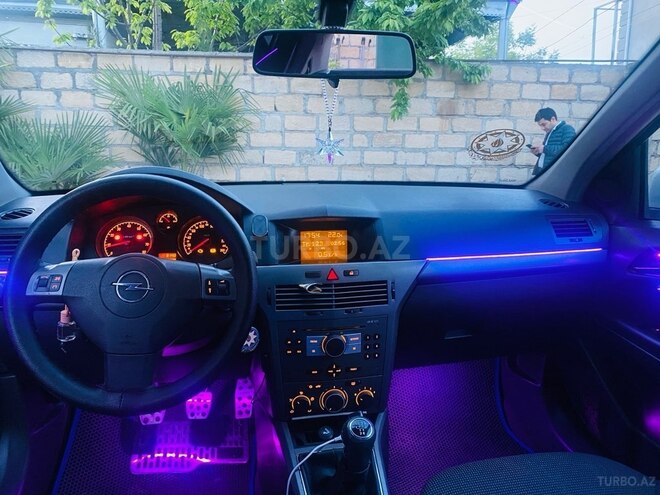 Opel Astra 2004, 232,000 km - 1.4 l - Mingəçevir