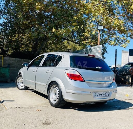 Opel Astra 2004, 232,000 km - 1.4 l - Mingəçevir