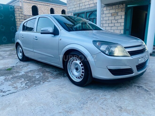 Opel Astra 2004, 232,000 km - 1.4 l - Mingəçevir