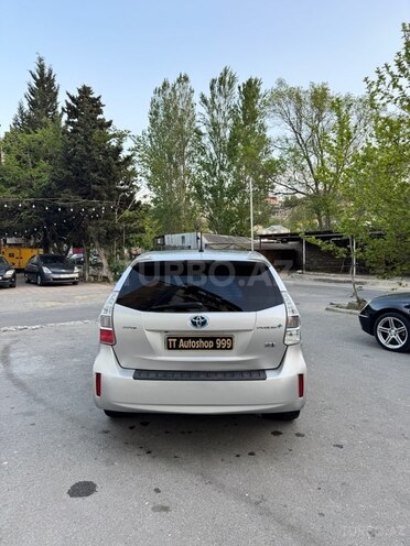 Toyota Prius V 2013, 415,000 km - 1.8 l - Bakı