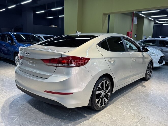 Hyundai Elantra 2017, 107,000 km - 2.0 л - Bakı