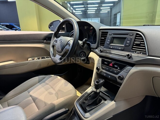 Hyundai Elantra 2017, 107,000 km - 2.0 л - Bakı