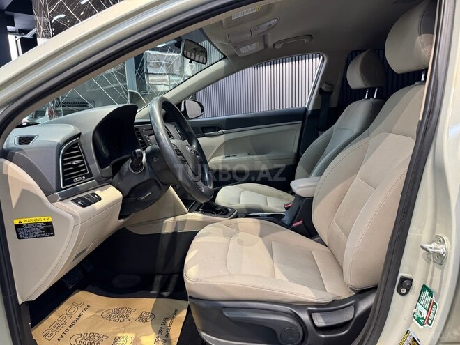 Hyundai Elantra 2017, 107,000 km - 2.0 л - Bakı