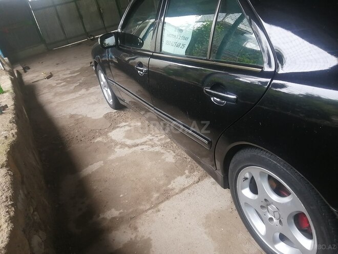 Mercedes E 220 d 2000, 554,649 km - 2.2 l - Füzuli