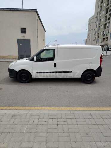 Fiat Doblo 2011, 271,418 km - 1.3 l - Bakı