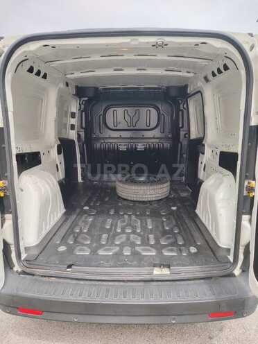 Fiat Doblo 2011, 271,418 km - 1.3 l - Bakı