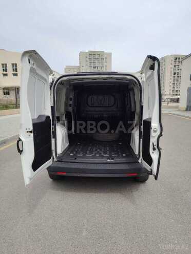 Fiat Doblo 2011, 271,418 km - 1.3 l - Bakı
