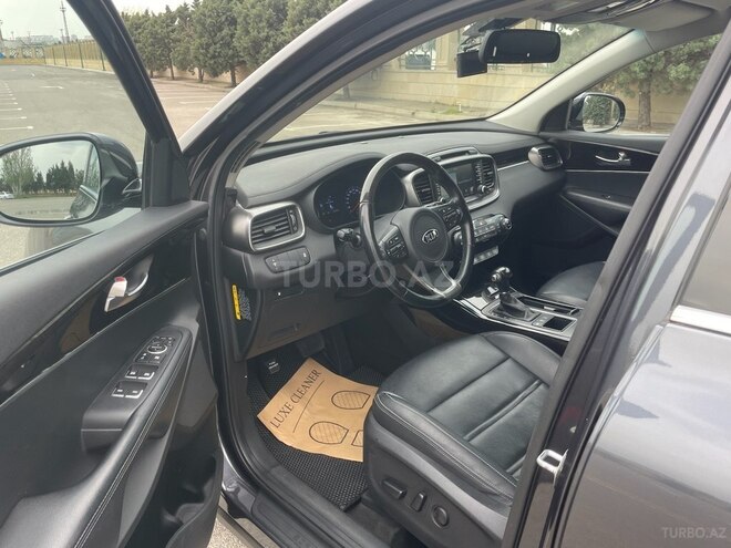 Kia Sorento-11