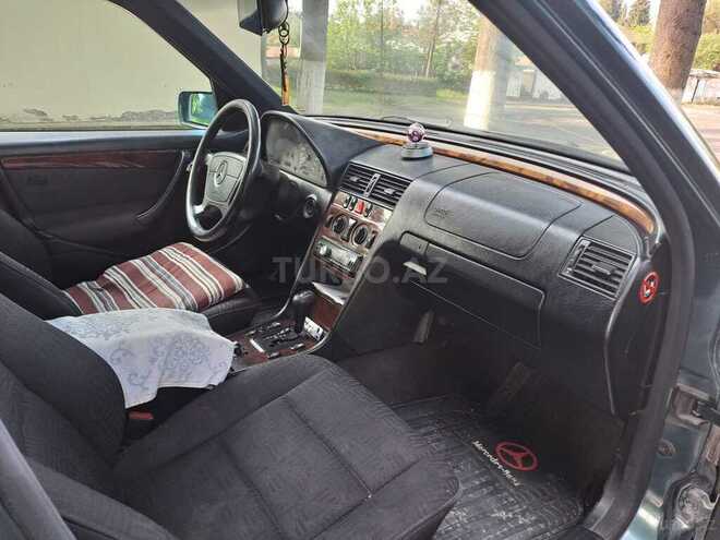 Mercedes C 180 1997, 392,000 km - 1.8 l - Qax