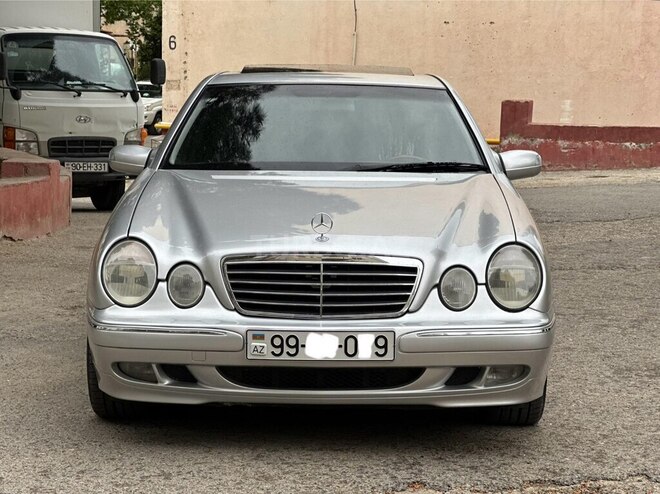 Mercedes E 220 d 2001, 310,000 km - 2.2 l - Bakı
