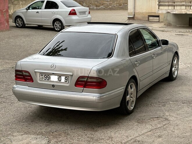 Mercedes E 220 d 2001, 310,000 km - 2.2 l - Bakı