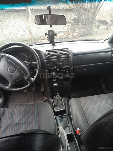 Opel Vectra 1994, 551,530 km - 1.8 l - Qax